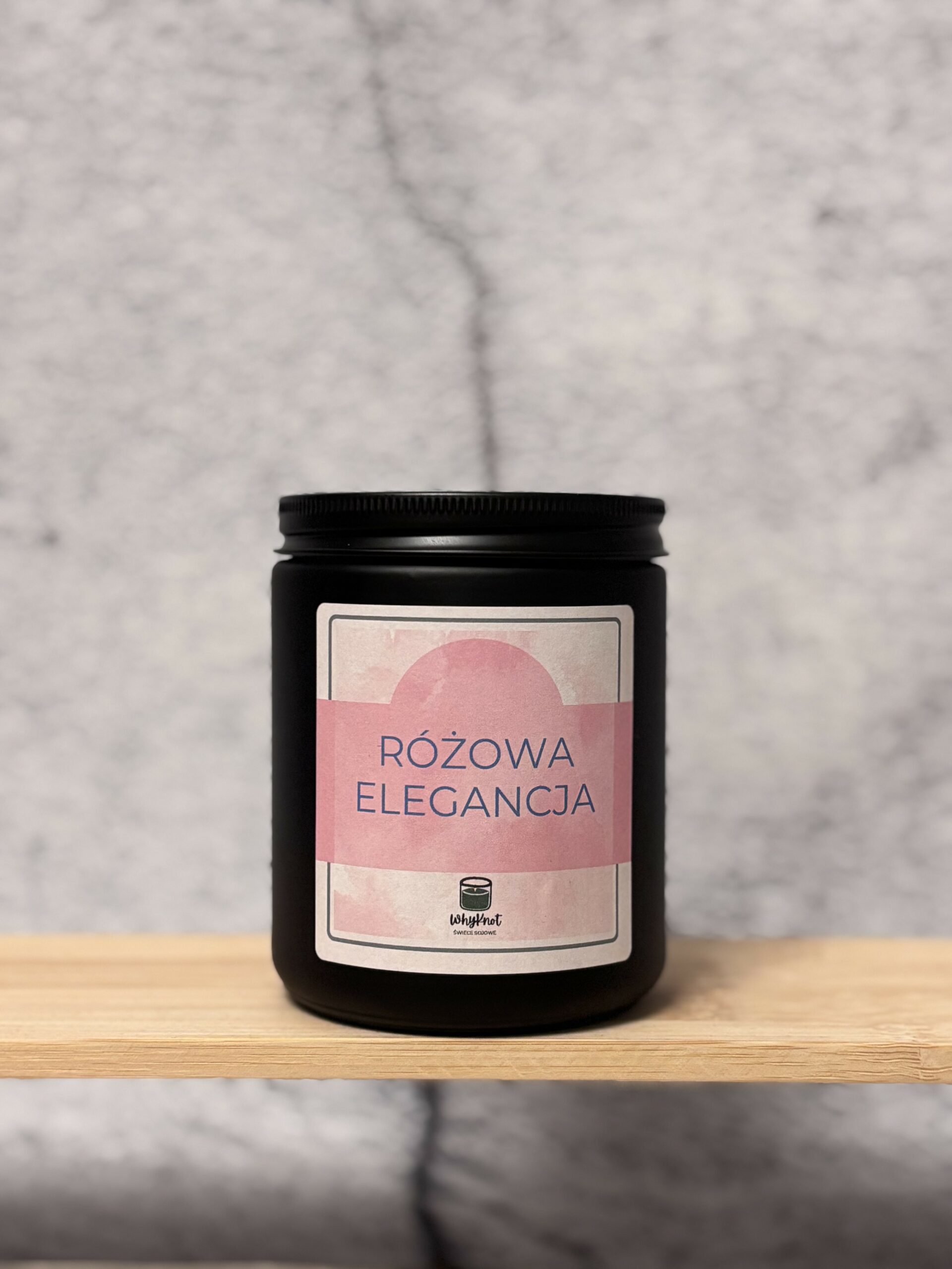 Ręcznie robiona Świeca sojowa WhyKnot Różowa Elegancja w czarnym matowym słoiku